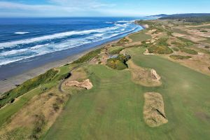 Pacific Dunes 12th Green Aerial